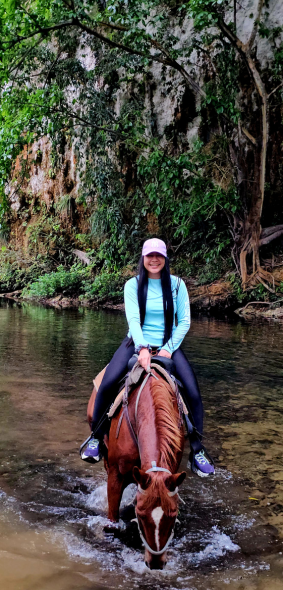 belize-horseback-riding-creek pose